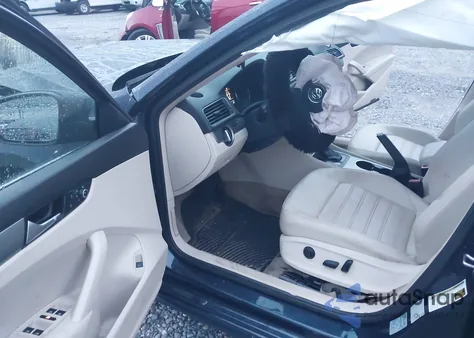 2015 Volkswagen Passat 1.8T Se from USA, damaged, VIN 1VWBT7A3XFC068716